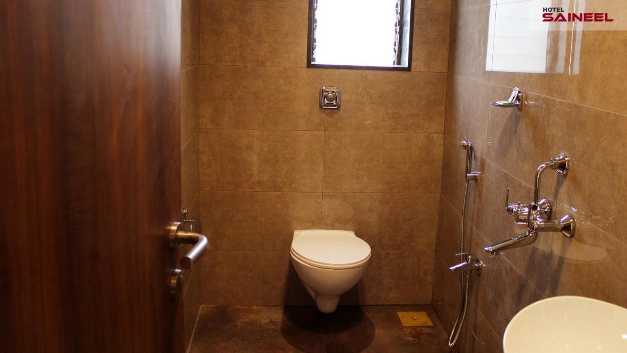 Hotel Saineel Bombay Esterno foto